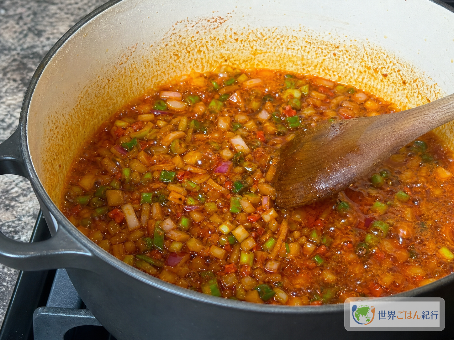手順4: デンデ油で香味野菜をゆっくり炒める
