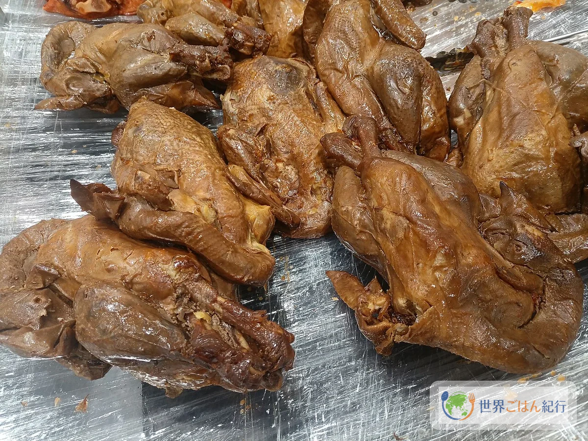手順2: 鶏肉をほぐして冷ます（5分）